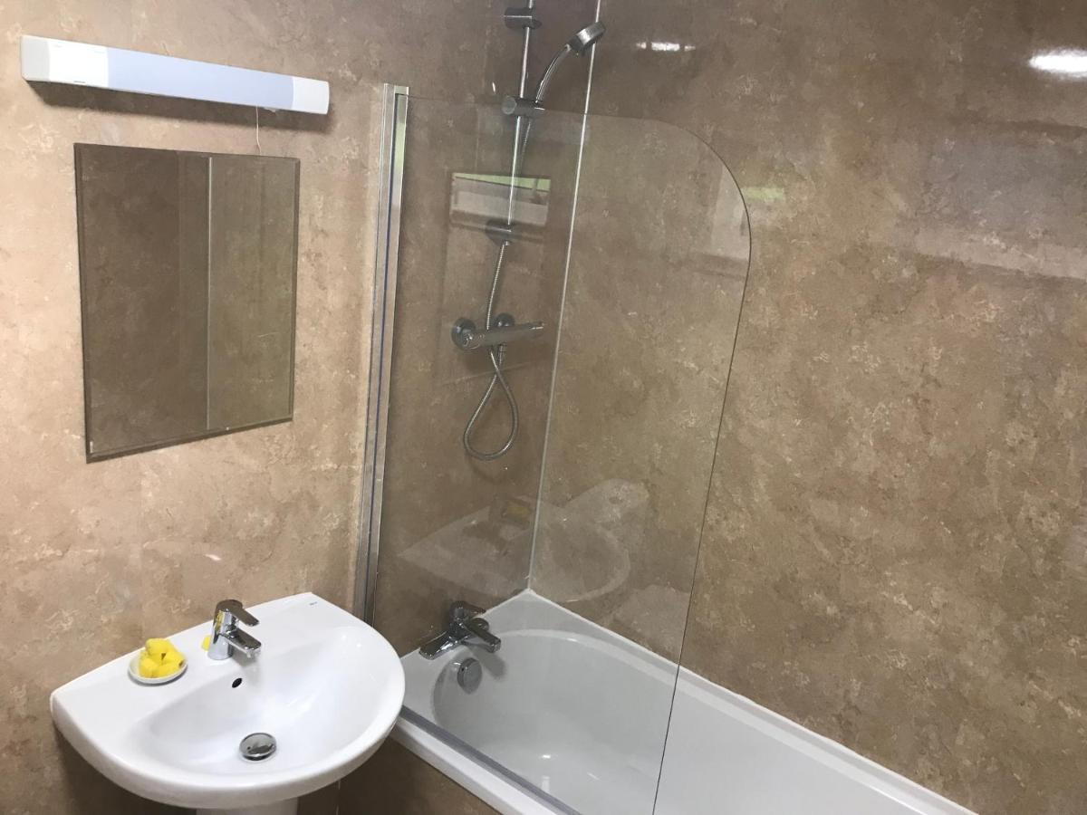 Borrodale, One Bedroom Apartment With Balcony And Loch View. Форт-Вільям Екстер'єр фото
